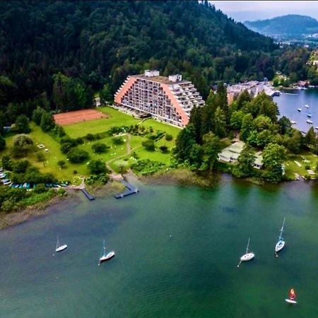 Apartment Am Ossiachersee Mit Eigenem Seezugang Landskron Exteriér fotografie